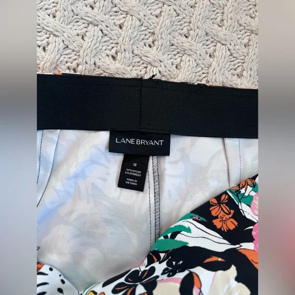 Lane Bryant floral Print pencil skirt 18 - Picture 7 of 7